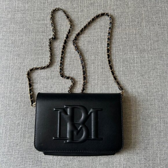 Badgley Mischka black debossed crossbody purse vegan leather - Picture 1 of 16